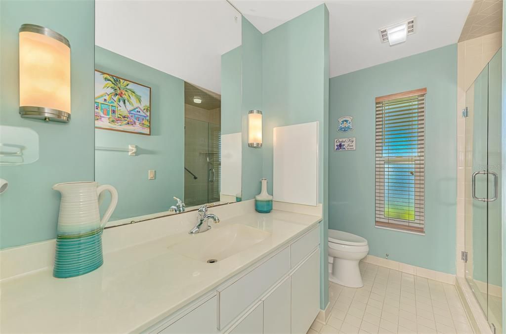 На продажу: $595,000 (3 спален, 2 ванн, 2002 Квадратных фут)