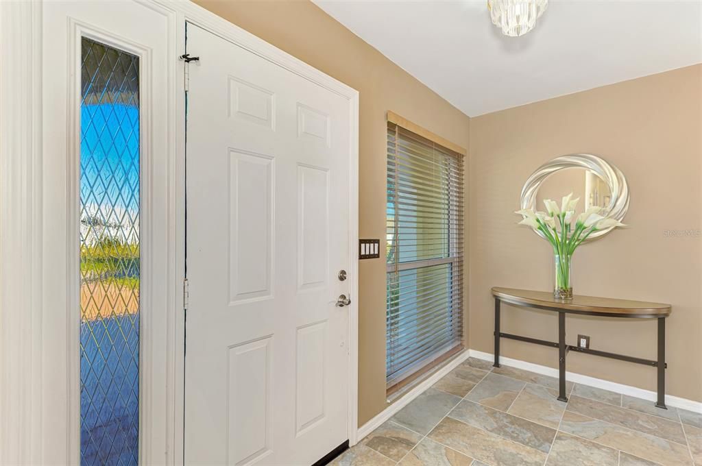 На продажу: $595,000 (3 спален, 2 ванн, 2002 Квадратных фут)