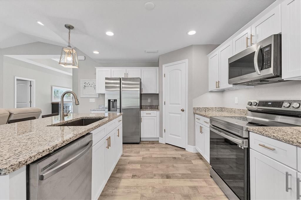 En Venta: $499,000 (3 camas, 2 baños, 1680 Pies cuadrados)