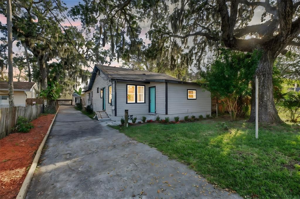 待售: $349,900 (4 贝兹, 2 浴室, 1468 平方英尺)