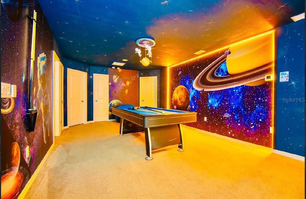 待售: $987,000 (10 贝兹, 8 浴室, 4399 平方英尺)