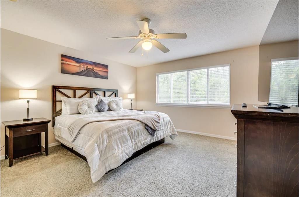 En Renta: $4,000 (5 camas, 4 baños, 2394 Pies cuadrados)