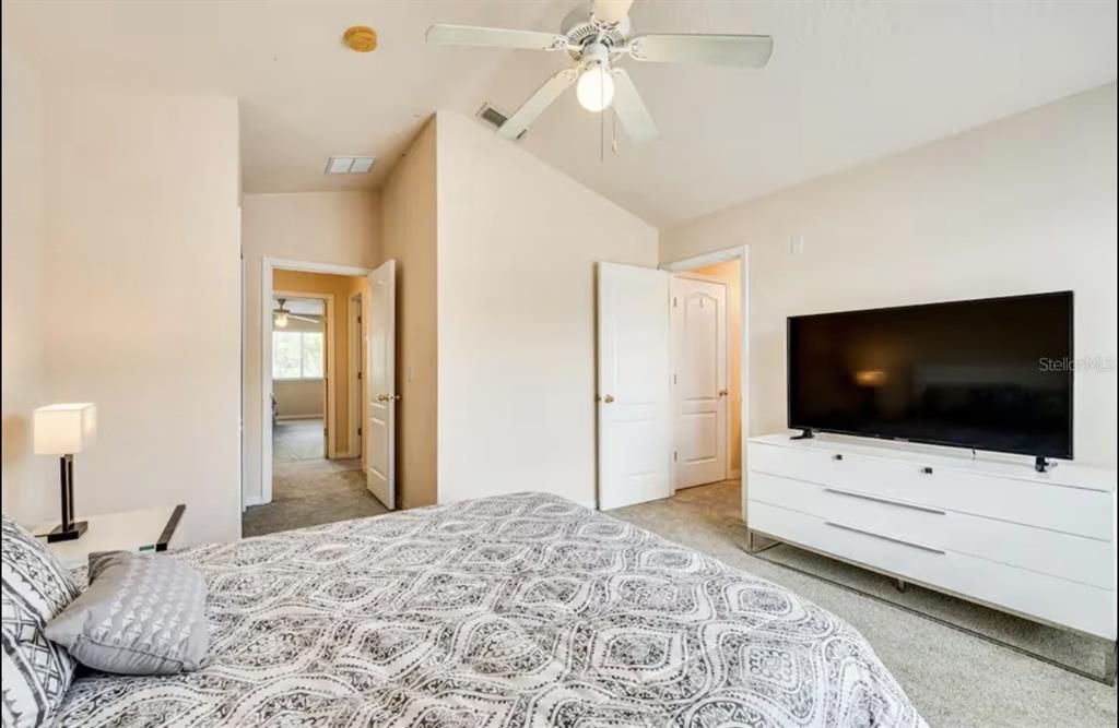 En Renta: $4,000 (5 camas, 4 baños, 2394 Pies cuadrados)