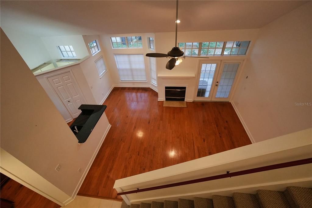 出租: $2,200 (2 贝兹, 2 浴室, 1234 平方英尺)