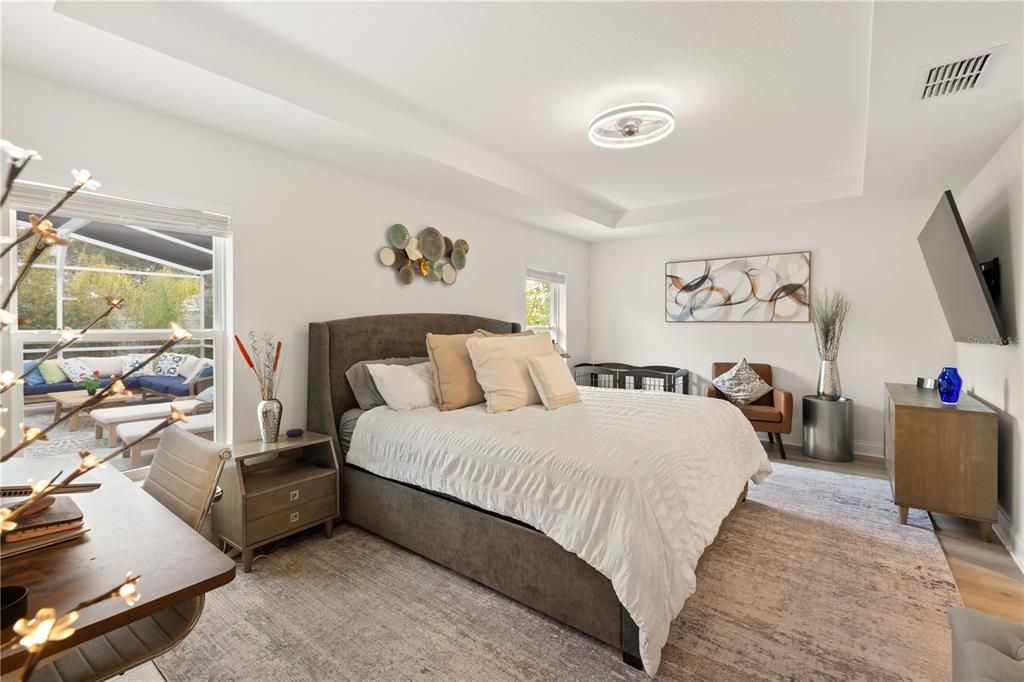 En Venta: $545,000 (4 camas, 3 baños, 2456 Pies cuadrados)