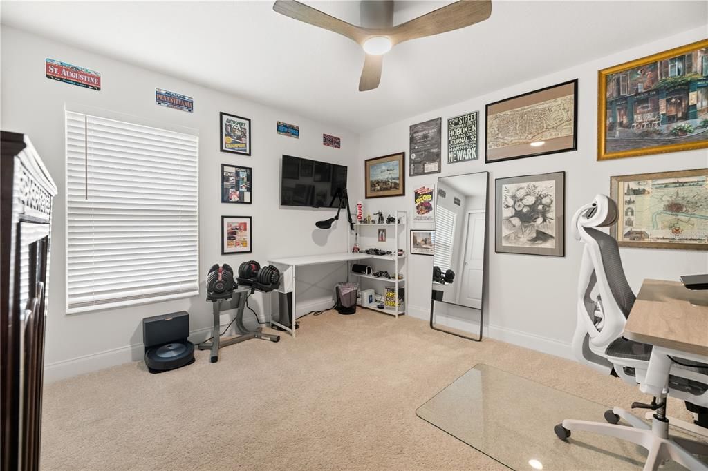 En Venta: $545,000 (4 camas, 3 baños, 2456 Pies cuadrados)