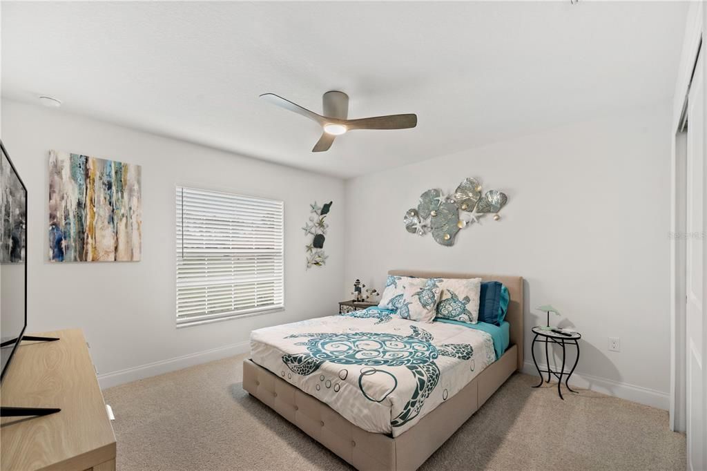 En Venta: $545,000 (4 camas, 3 baños, 2456 Pies cuadrados)