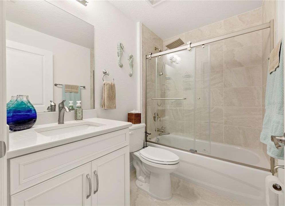 En Venta: $545,000 (4 camas, 3 baños, 2456 Pies cuadrados)