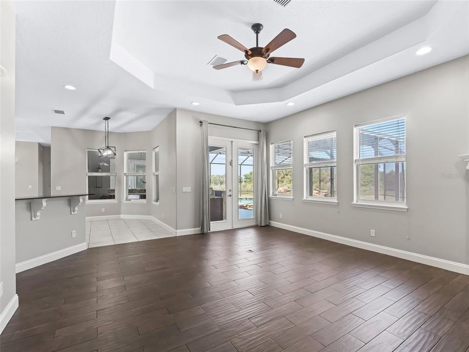 待售: $1,159,900 (3 贝兹, 2 浴室, 2551 平方英尺)