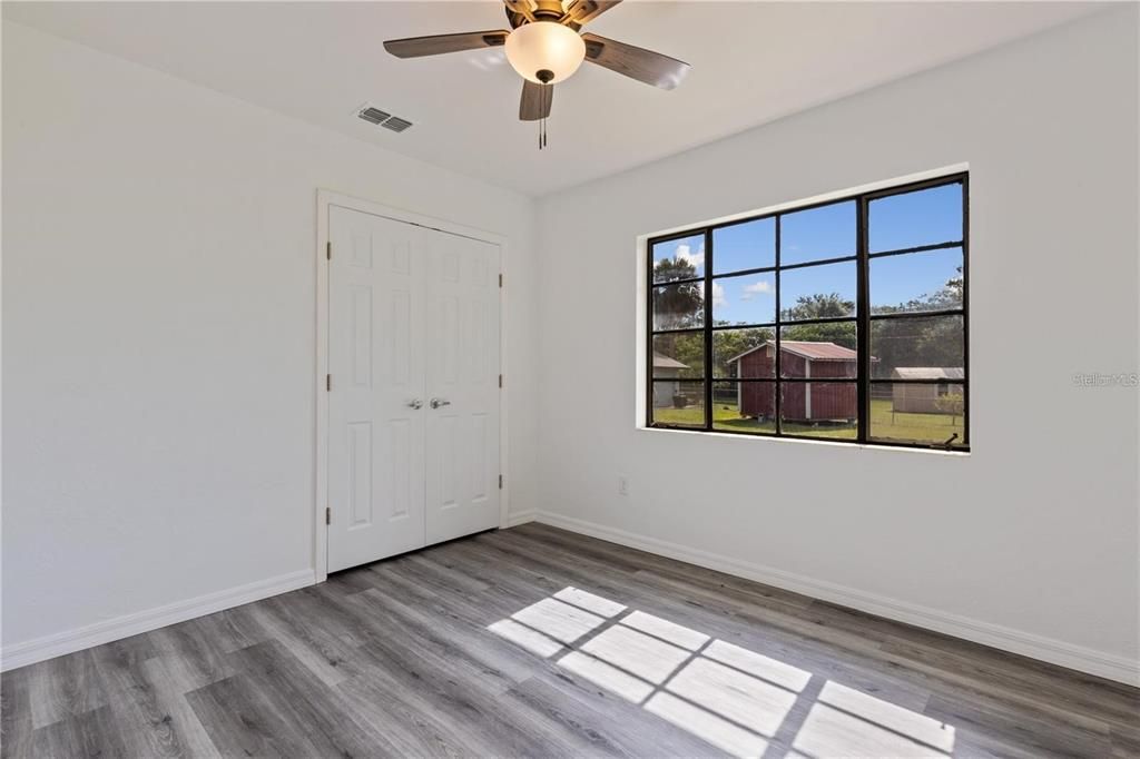 For Rent: $1,800 (2 beds, 1 baths, 1246 Square Feet)