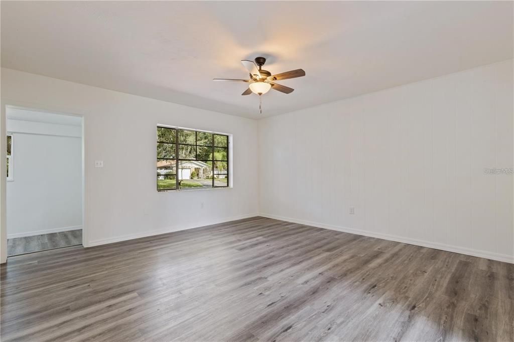 For Rent: $1,800 (2 beds, 1 baths, 1246 Square Feet)