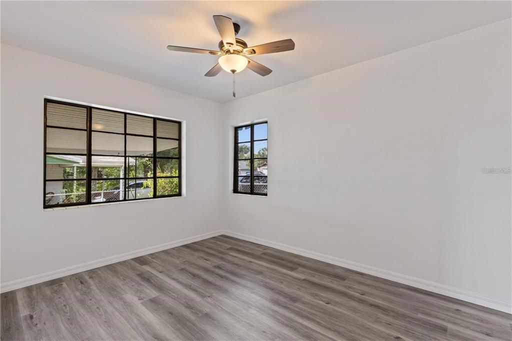 For Rent: $1,800 (2 beds, 1 baths, 1246 Square Feet)