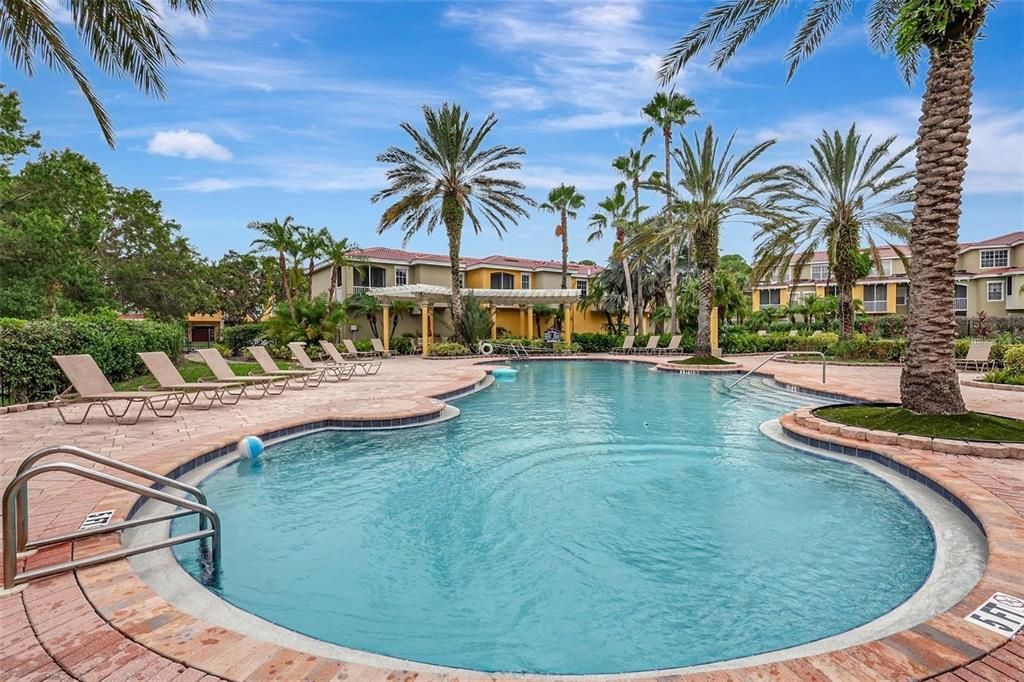 For Rent: $2,100 (2 beds, 2 baths, 1241 Square Feet)