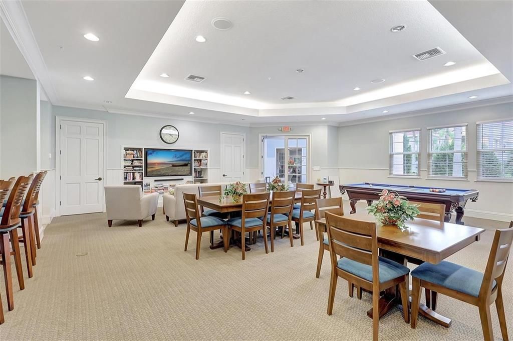 For Rent: $2,100 (2 beds, 2 baths, 1241 Square Feet)