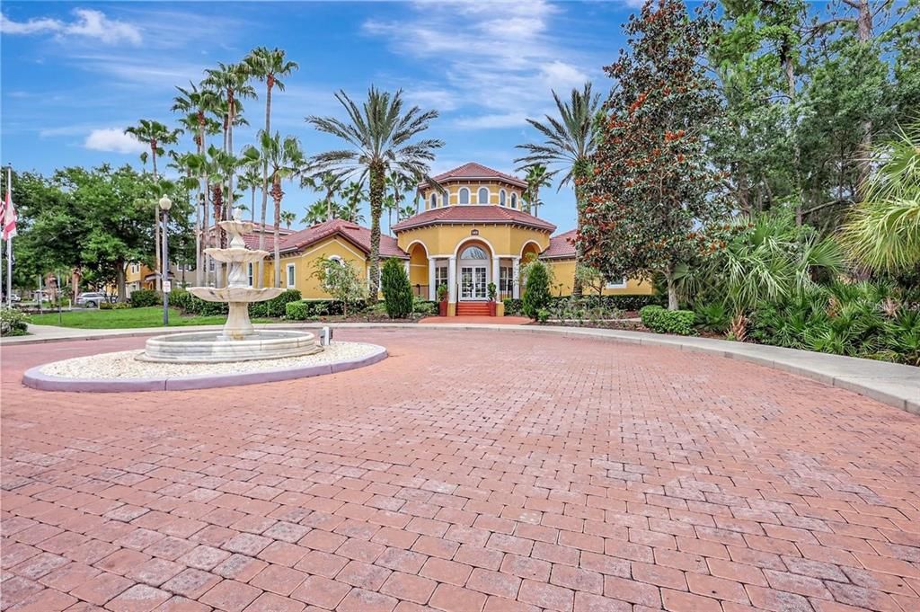 For Rent: $2,100 (2 beds, 2 baths, 1241 Square Feet)