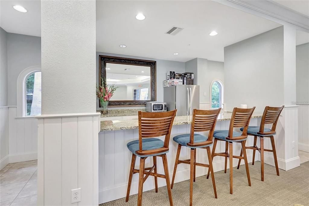 For Rent: $2,100 (2 beds, 2 baths, 1241 Square Feet)