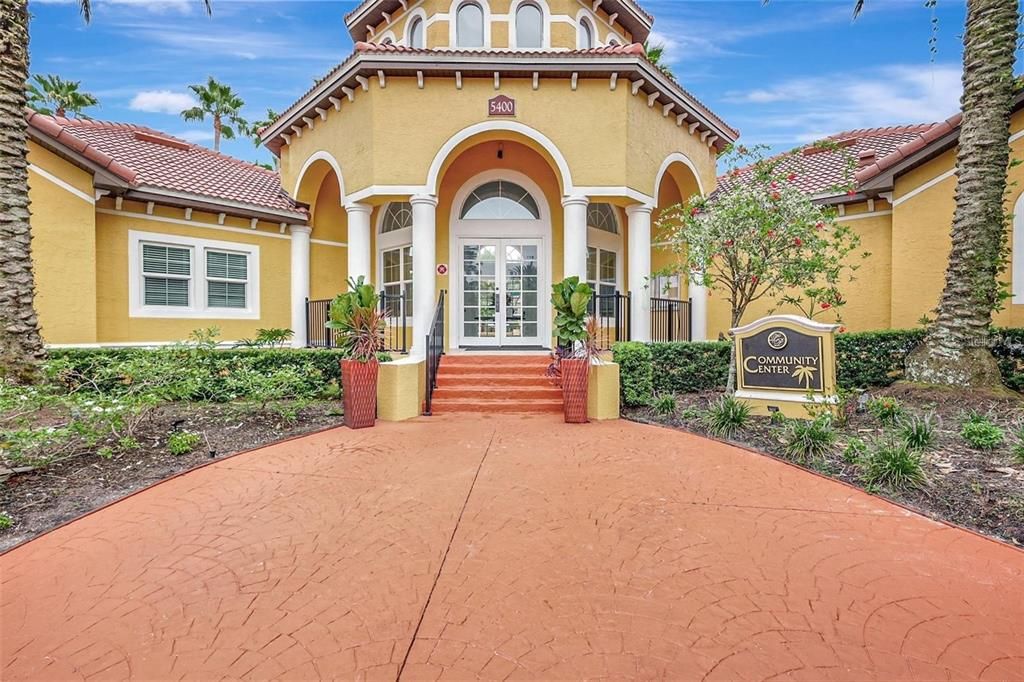 For Rent: $2,100 (2 beds, 2 baths, 1241 Square Feet)