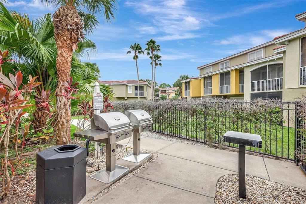 For Rent: $2,100 (2 beds, 2 baths, 1241 Square Feet)