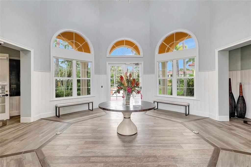 For Rent: $2,100 (2 beds, 2 baths, 1241 Square Feet)