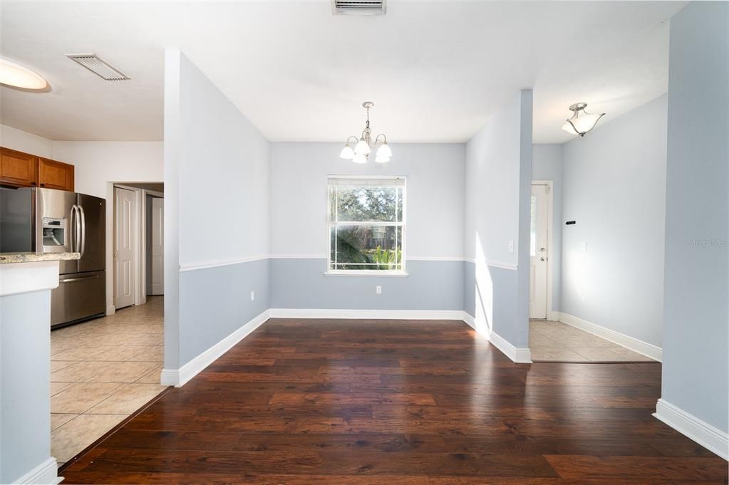 For Sale: $339,000 (3 beds, 2 baths, 1684 Square Feet)