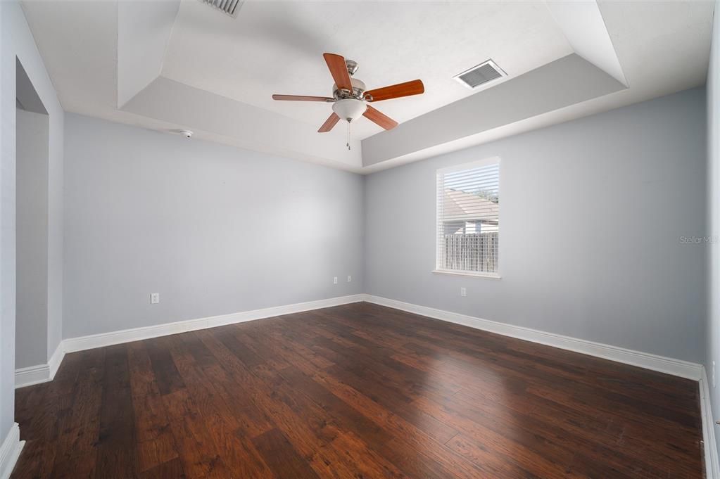 For Sale: $339,000 (3 beds, 2 baths, 1684 Square Feet)