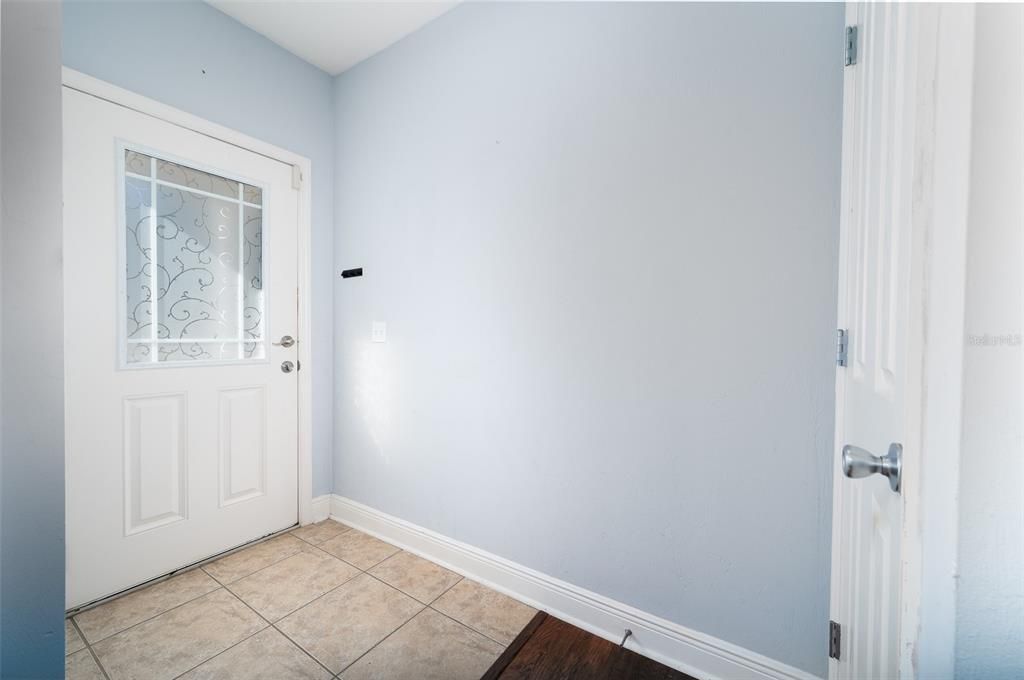 For Sale: $339,000 (3 beds, 2 baths, 1684 Square Feet)