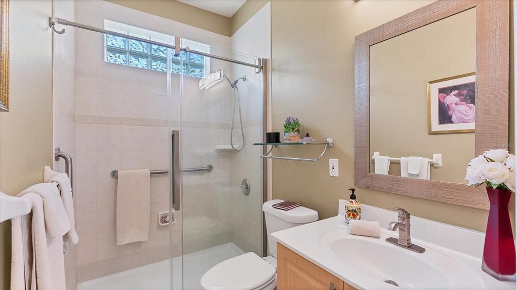 待售: $548,750 (3 贝兹, 2 浴室, 2013 平方英尺)