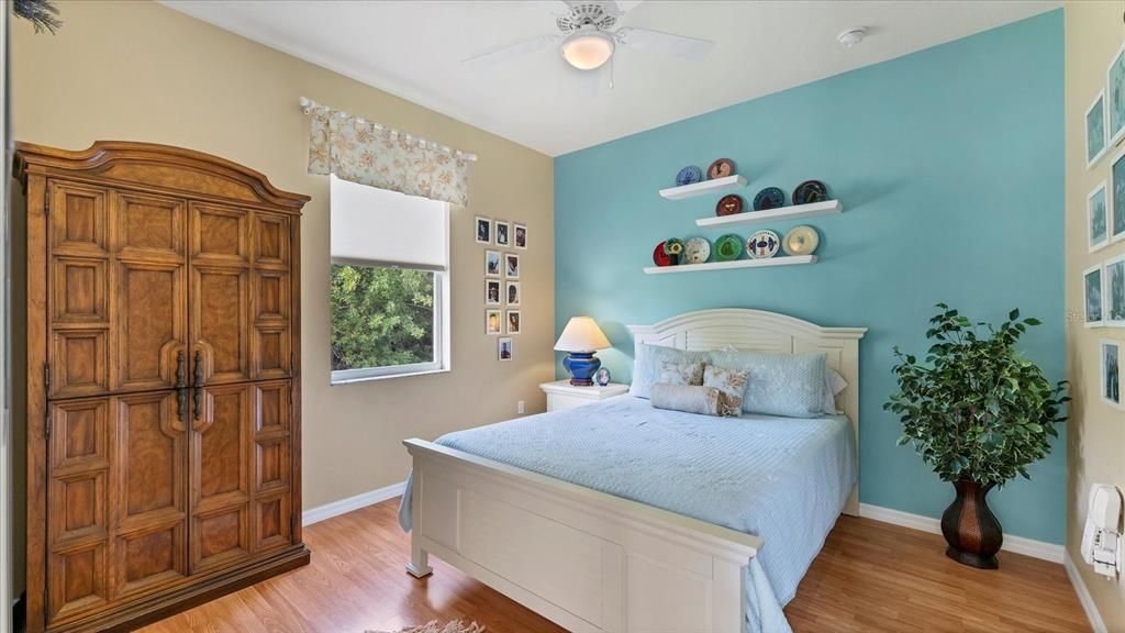 待售: $548,750 (3 贝兹, 2 浴室, 2013 平方英尺)