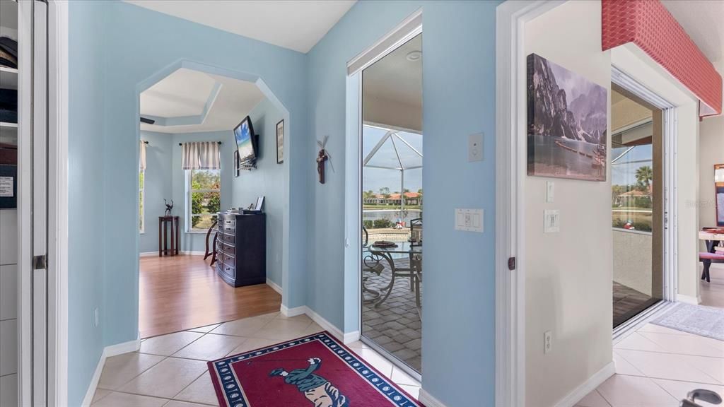 待售: $548,750 (3 贝兹, 2 浴室, 2013 平方英尺)