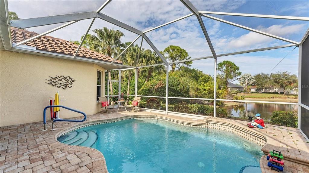 待售: $548,750 (3 贝兹, 2 浴室, 2013 平方英尺)