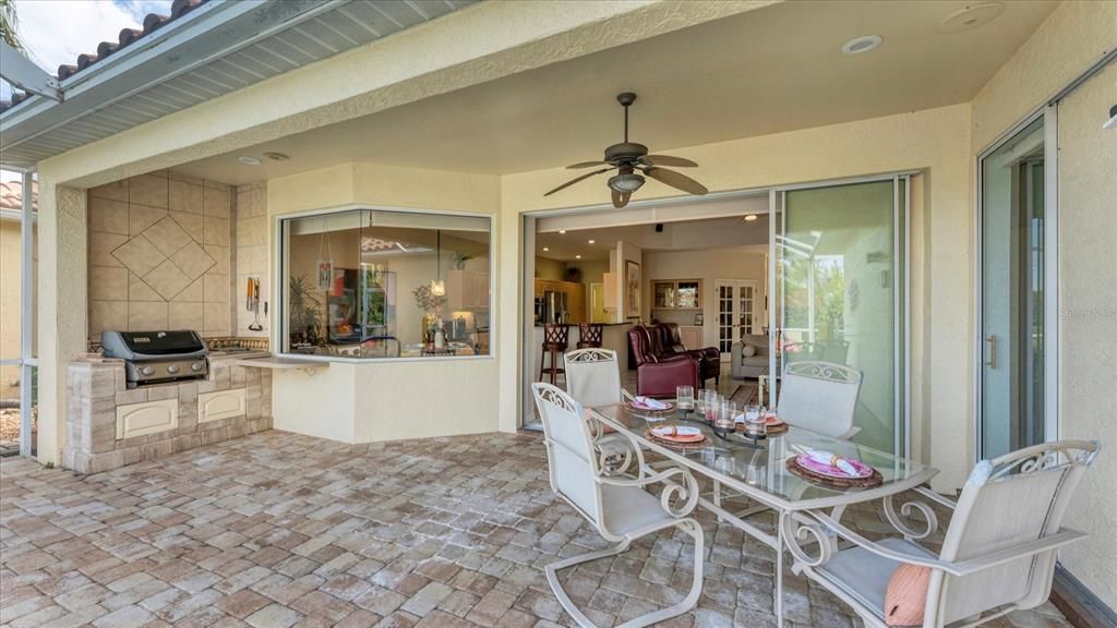 待售: $548,750 (3 贝兹, 2 浴室, 2013 平方英尺)