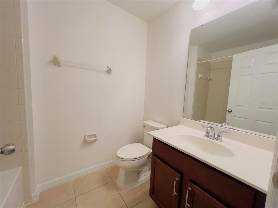 На продажу: $385,000 (3 спален, 2 ванн, 1600 Квадратных фут)