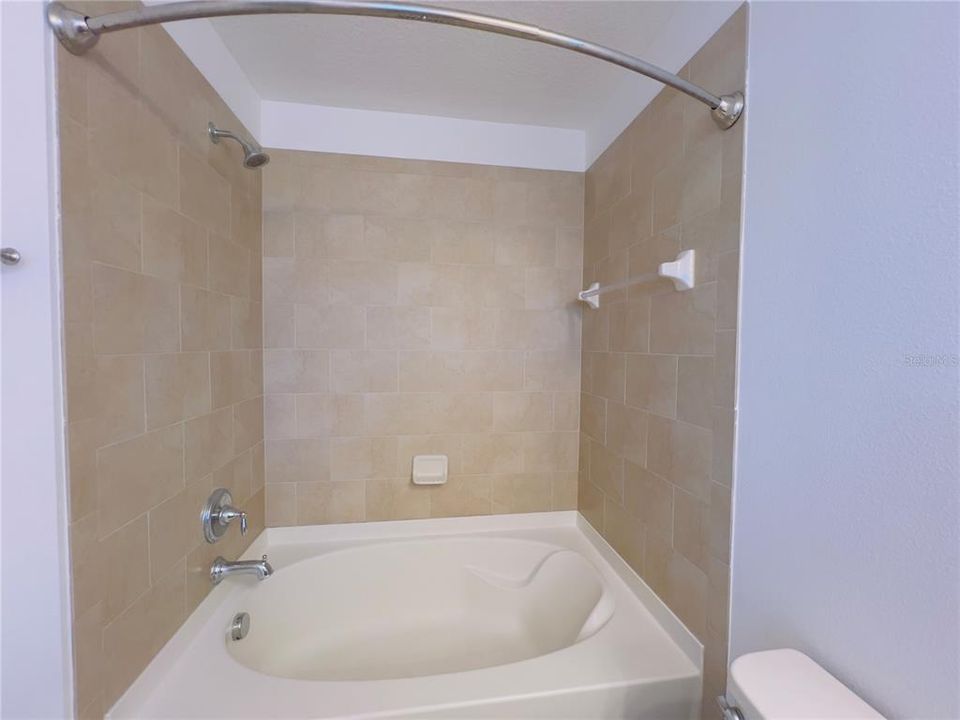 На продажу: $385,000 (3 спален, 2 ванн, 1600 Квадратных фут)