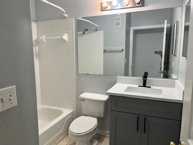 В аренду: $1,600 (2 спален, 2 ванн, 996 Квадратных фут)