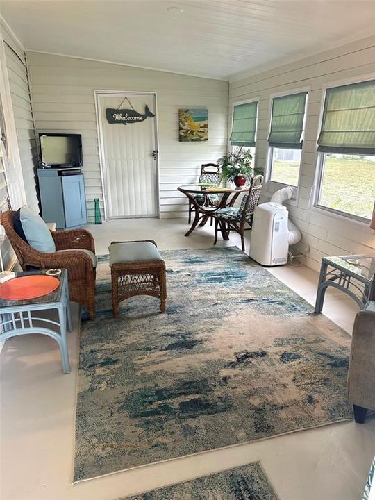 待售: $118,500 (2 贝兹, 2 浴室, 1057 平方英尺)