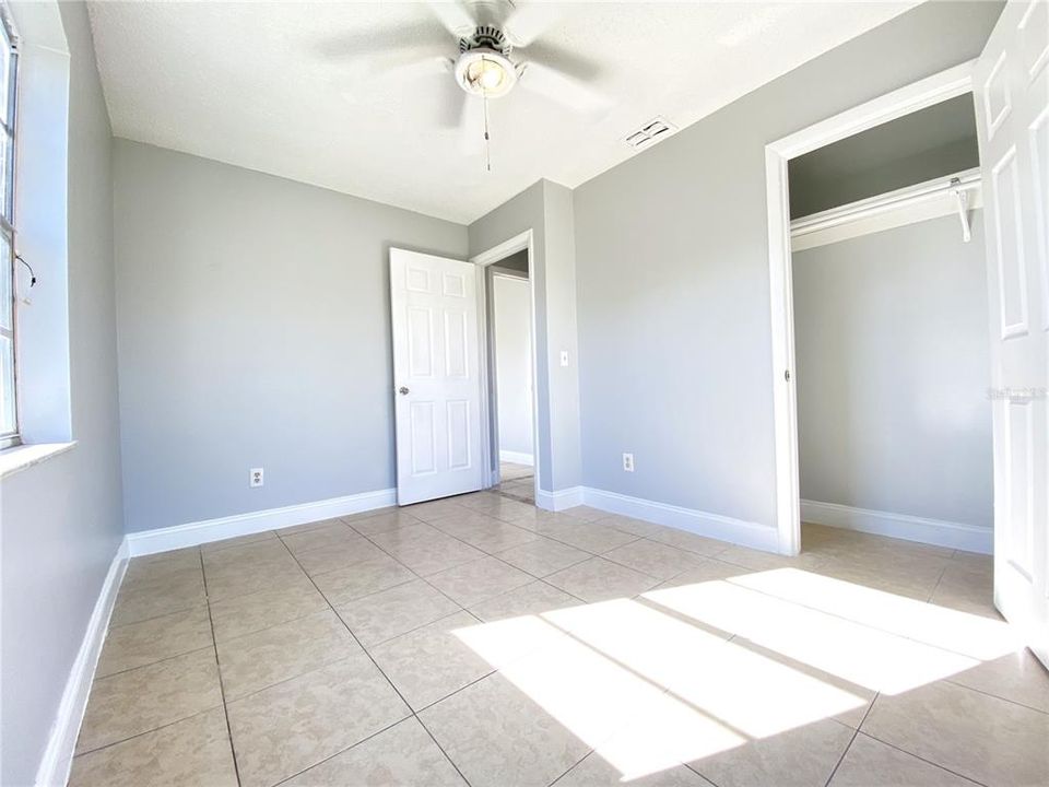 На продажу: $255,000 (3 спален, 1 ванн, 979 Квадратных фут)