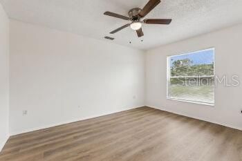 В аренду: $2,800 (4 спален, 2 ванн, 1577 Квадратных фут)