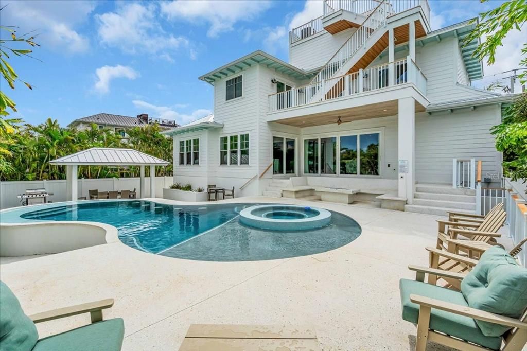 En Venta: $5,500,000 (9 camas, 8 baños, 4149 Pies cuadrados)