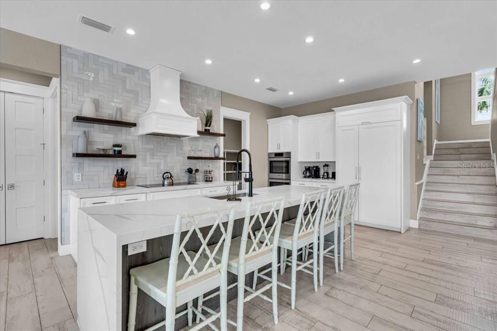 En Venta: $5,500,000 (9 camas, 8 baños, 4149 Pies cuadrados)