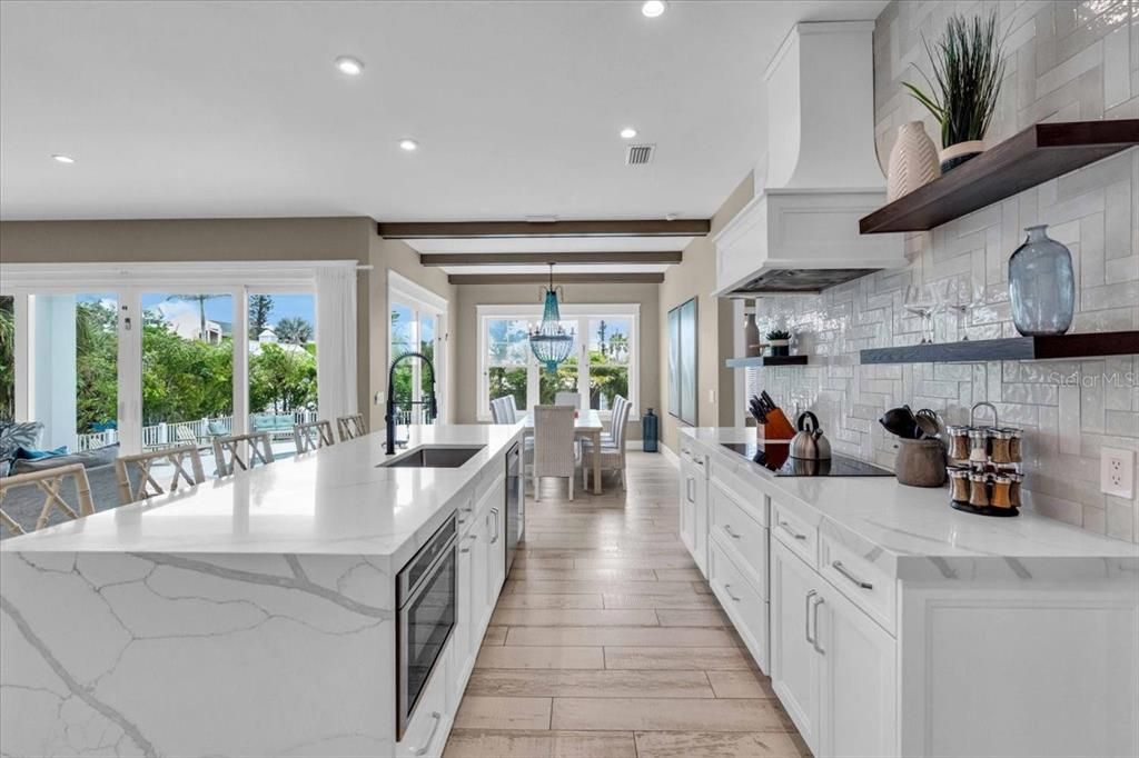 En Venta: $5,500,000 (9 camas, 8 baños, 4149 Pies cuadrados)