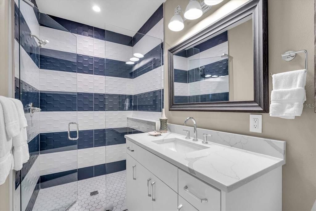 En Venta: $5,500,000 (9 camas, 8 baños, 4149 Pies cuadrados)