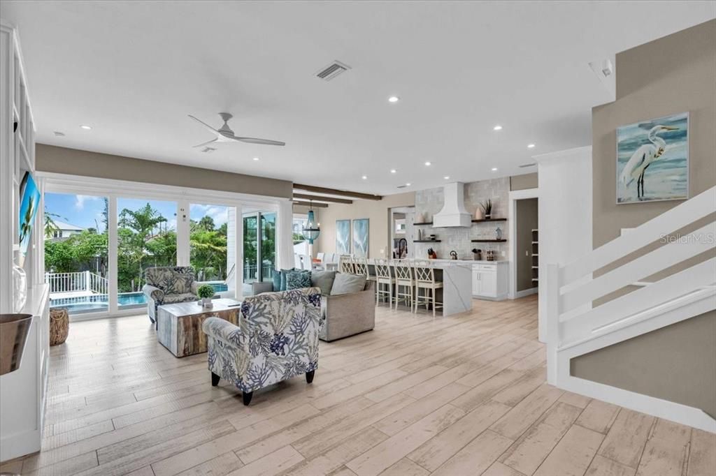 En Venta: $5,500,000 (9 camas, 8 baños, 4149 Pies cuadrados)