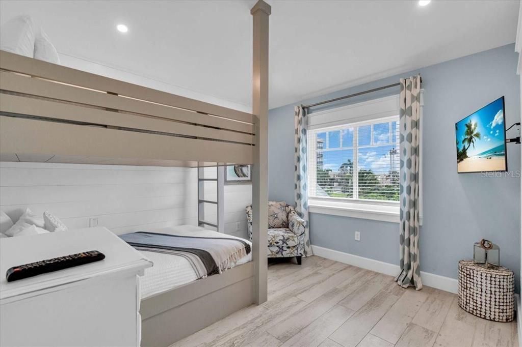 En Venta: $5,500,000 (9 camas, 8 baños, 4149 Pies cuadrados)