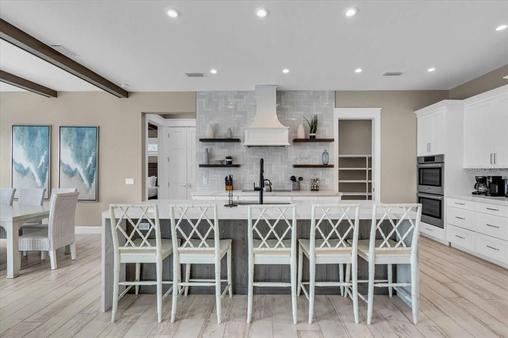 En Venta: $5,500,000 (9 camas, 8 baños, 4149 Pies cuadrados)