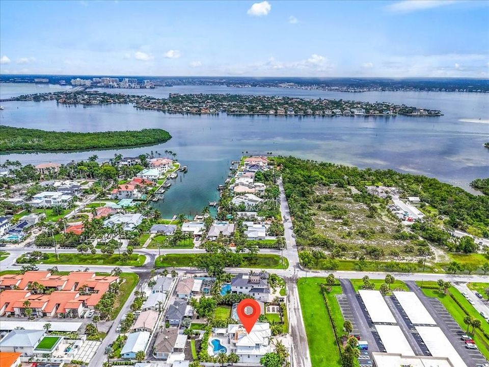 En Venta: $5,500,000 (9 camas, 8 baños, 4149 Pies cuadrados)