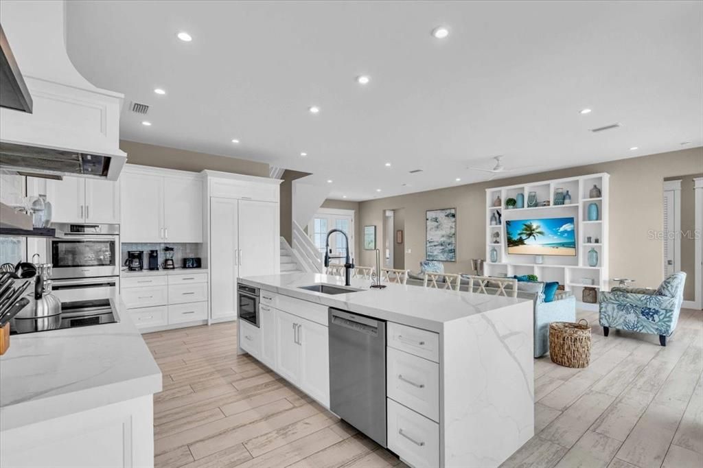 En Venta: $5,500,000 (9 camas, 8 baños, 4149 Pies cuadrados)