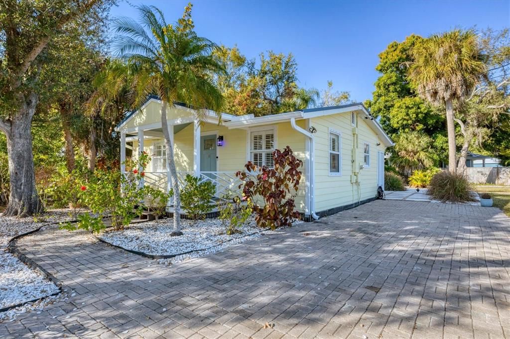 En Venta: $315,000 (2 camas, 1 baños, 672 Pies cuadrados)