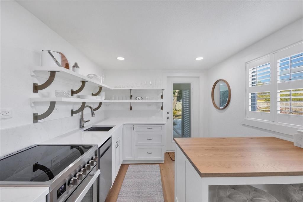 En Venta: $315,000 (2 camas, 1 baños, 672 Pies cuadrados)