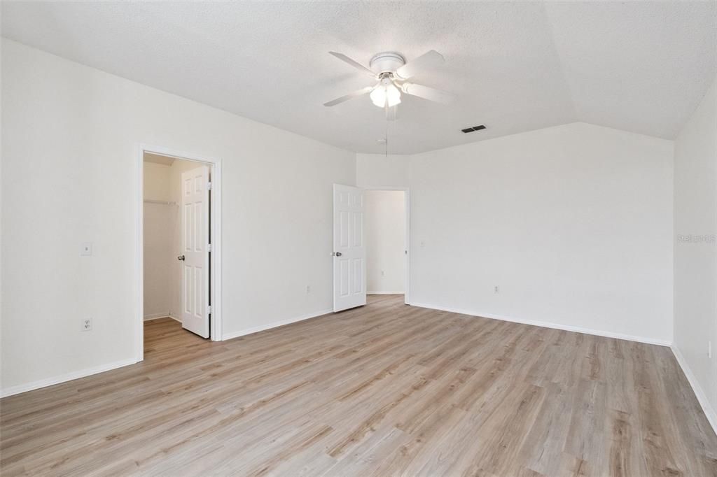 For Rent: $1,950 (3 beds, 2 baths, 1679 Square Feet)