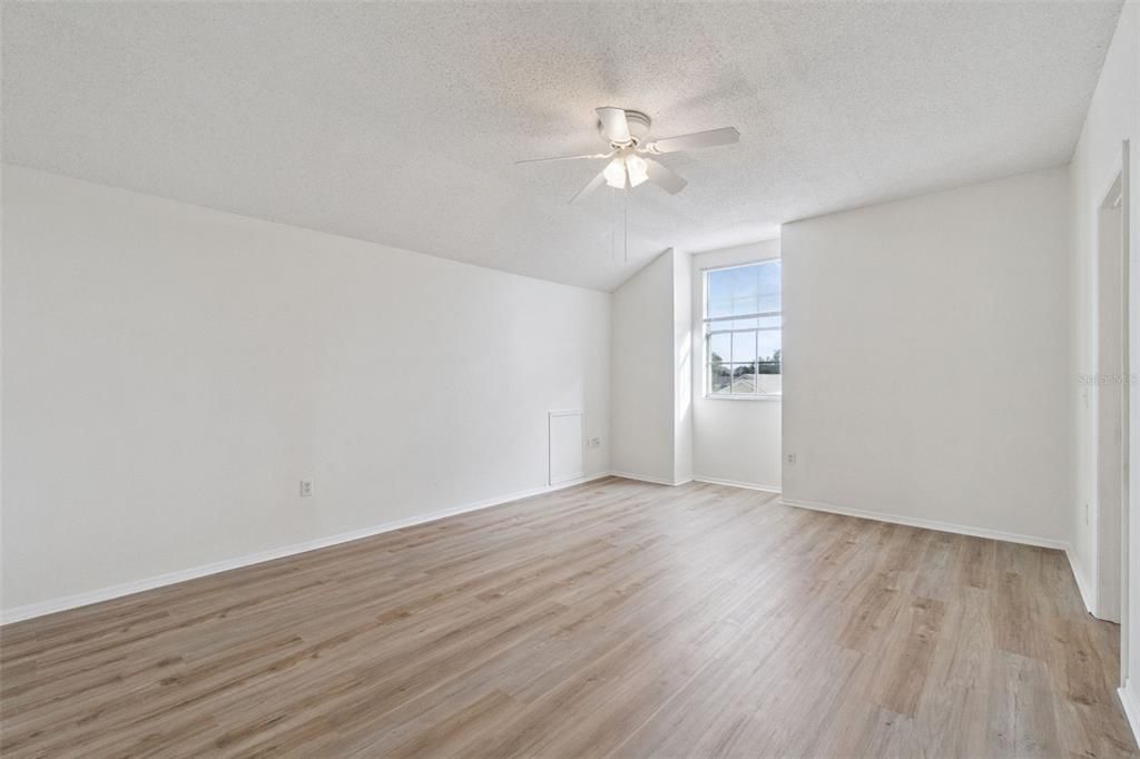 For Rent: $1,950 (3 beds, 2 baths, 1679 Square Feet)